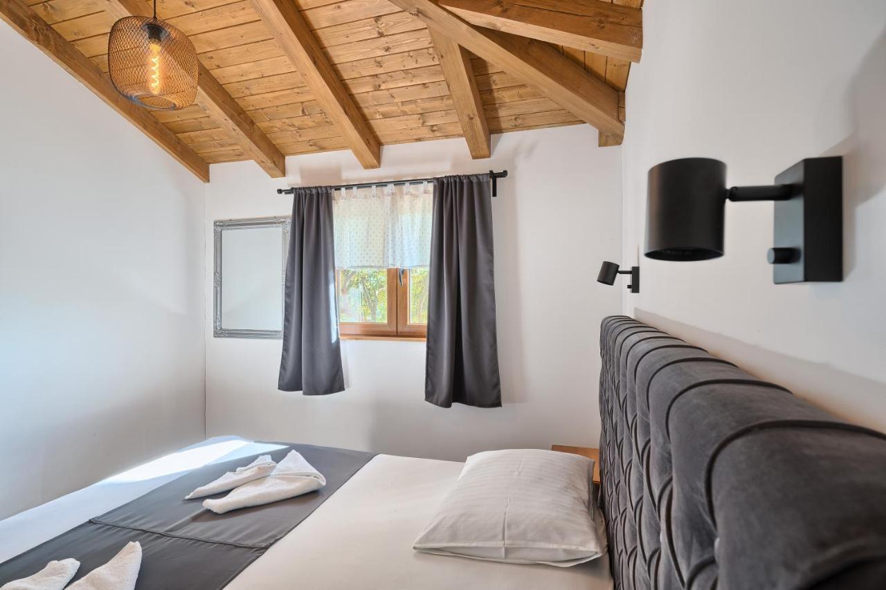 Hotel Kamp Lunga + Jezera Exteriér fotografie