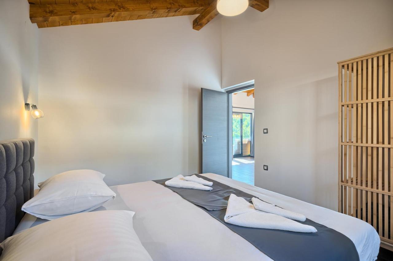 Hotel Kamp Lunga + Jezera Exteriér fotografie