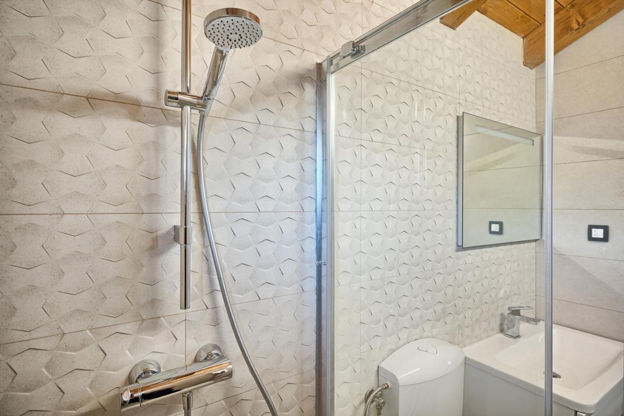 Hotel Kamp Lunga + Jezera Exteriér fotografie